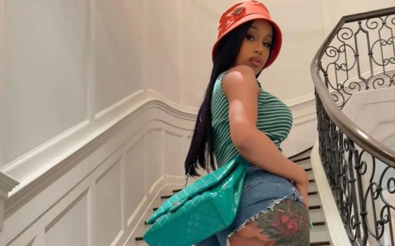 Cardi B: Έκανε τολμηρό piercing και δημοσίευσε φωτογραφία για να το αποδείξει