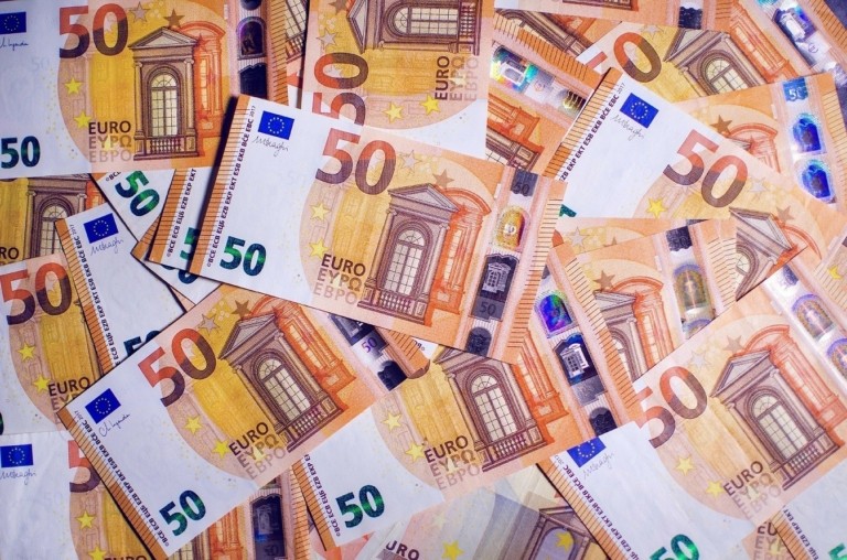 Πρωτογενές πλεόνασμα - έκπληξη 11,4 δισ. ευρώ ή 4,8% του ΑΕΠ - Μέτρα στήριξης από Μητσοτάκη