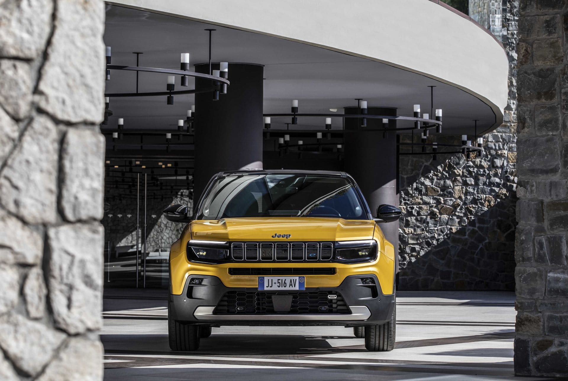 Το ηλεκτρικό Jeep Avenger με τιμή από 23.800 ευρώ