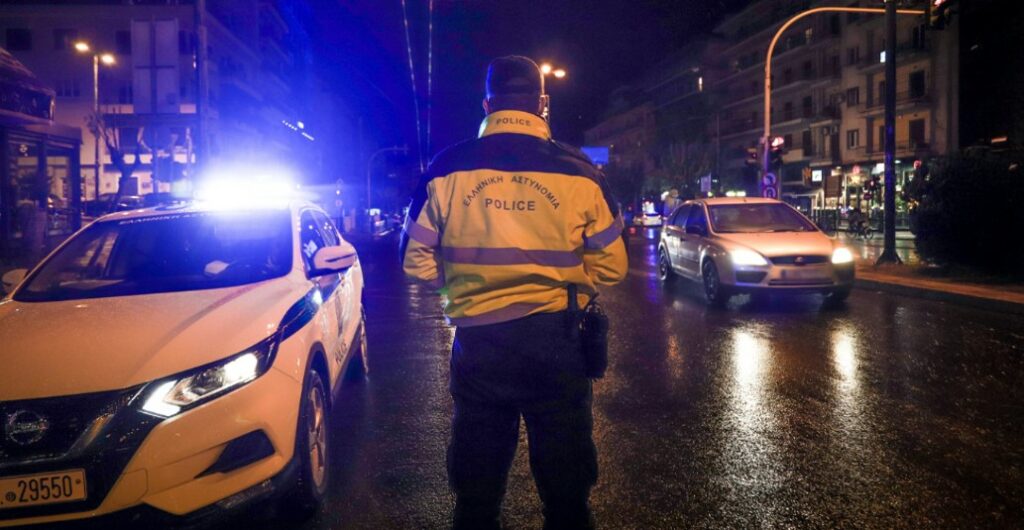 Ομόνοια: Οδηγός δεν σταμάτησε σε αλκοτέστ στην και τραυμάτισε αστυνομικό - Ήταν ο ίδιος που παραλίγο να παρασύρει ο Χρήστος Μάστορας