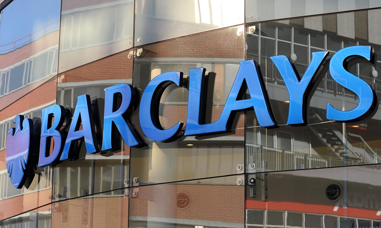 Αναλυτής της Barclays συστήνει: Σορτάρετε αμερικανικές μετοχές, αγοράστε ευρωπαϊκές