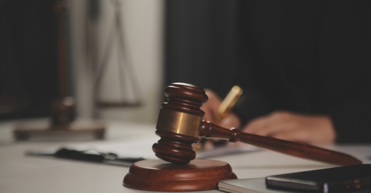 Θεσσαλονίκη: Απείλησε να σκοτώσει τη μητέρα του και καταδικάστηκε - «Εξομολογούμαι σε παπά, δεν έχω προβλήματα θυμού»