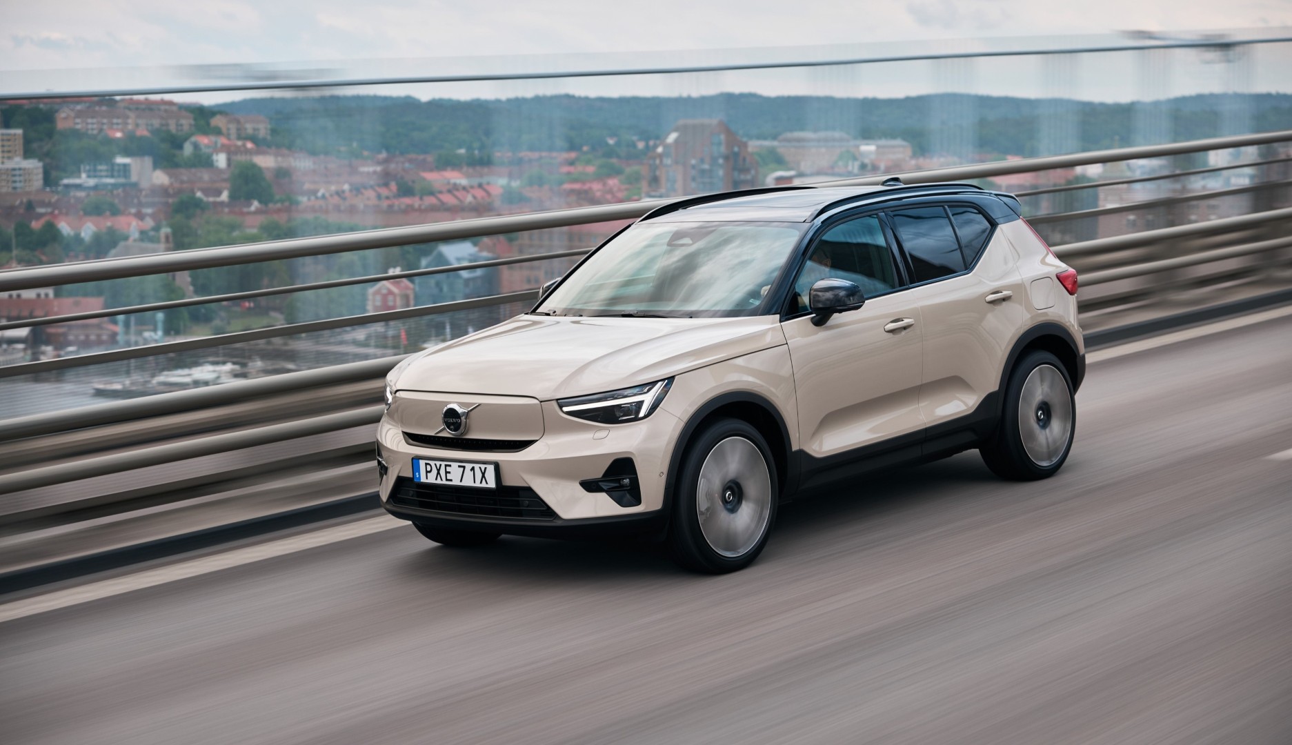 Volvo: Επιδότηση 5.000 ευρώ για τα αμιγώς ηλεκτρικά EX30, EX40 και EC40