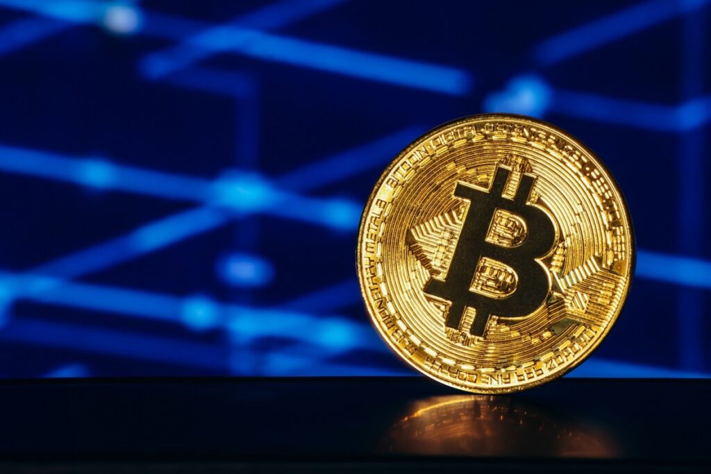Άνδρας που έχασε bitcoin αξίας $800 εκατ. σε χωματερή θέλει να αγοράσει τον χώρο για να το βρει