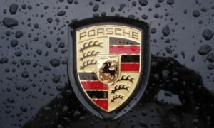 Porsche: Η πτώση ζήτησης για ηλεκτρικά αυτοκίνητα φέρνει χιλιάδες απολύσεις