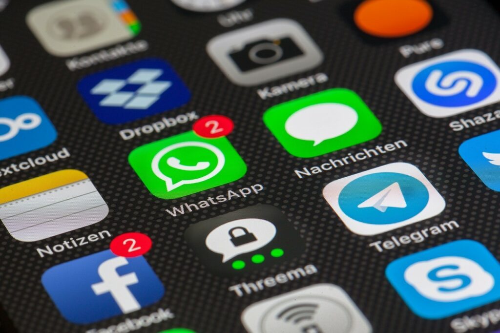 Ρωσία: Επιβάλλονται περιορισμοί σε Telegram και WhatsApp
