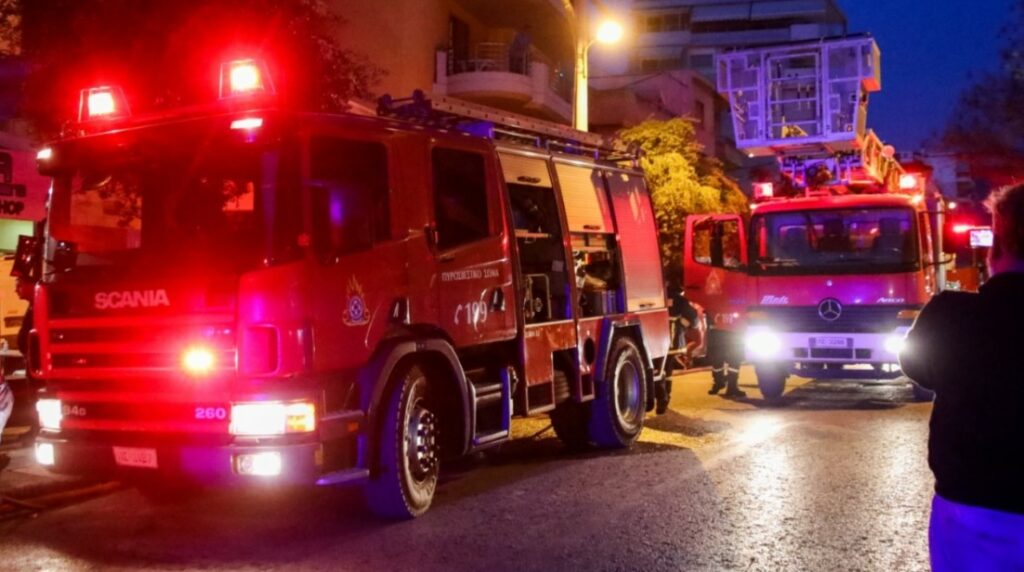Νεκρή 67χρονη μετά από φωτιά σε σπίτι στη Βουλιαγμένη - Στο νοσοκομείο άλλες δύο γυναίκες - Αττική