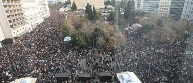 Για κακούργημα οι συλληφθέντες για τα επεισόδια στο Σύνταγμα