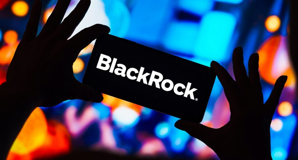 BlackRock: Αγοράζει τα δύο λιμάνια της Διώρυγας Παναμά μετά τις πιέσεις Τραμπ