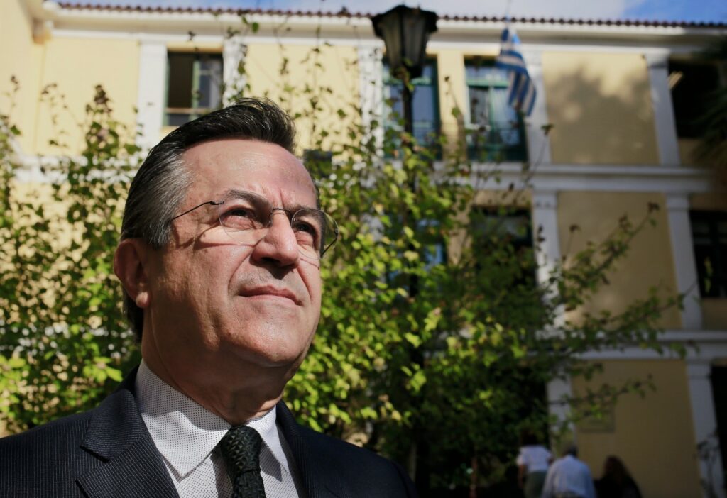 Νίκος Νικολόπουλος: Η Ελλάδα στο περιθώριο των εξελίξεων– Χωρίς στρατηγική, χωρίς διαύλους επικοινωνίας