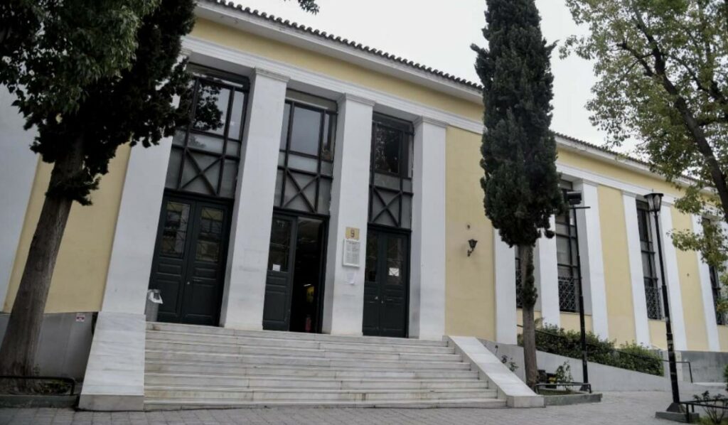 Διεκόπη για τις 10 Απριλίου η δίκη για την υπόθεση των υποκλοπών και του παράνομου λογισμικού Predator