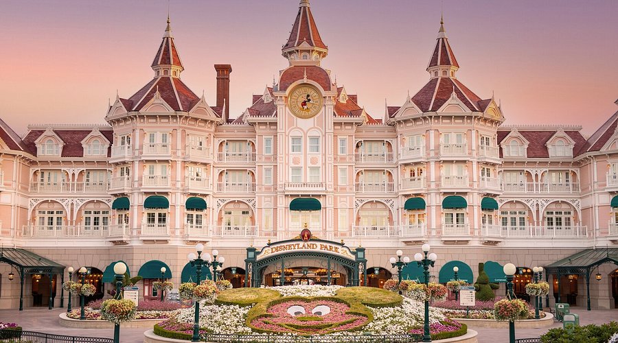 Disneyland Hotel Paris: Η απόλυτη εμπειρία διαμονής