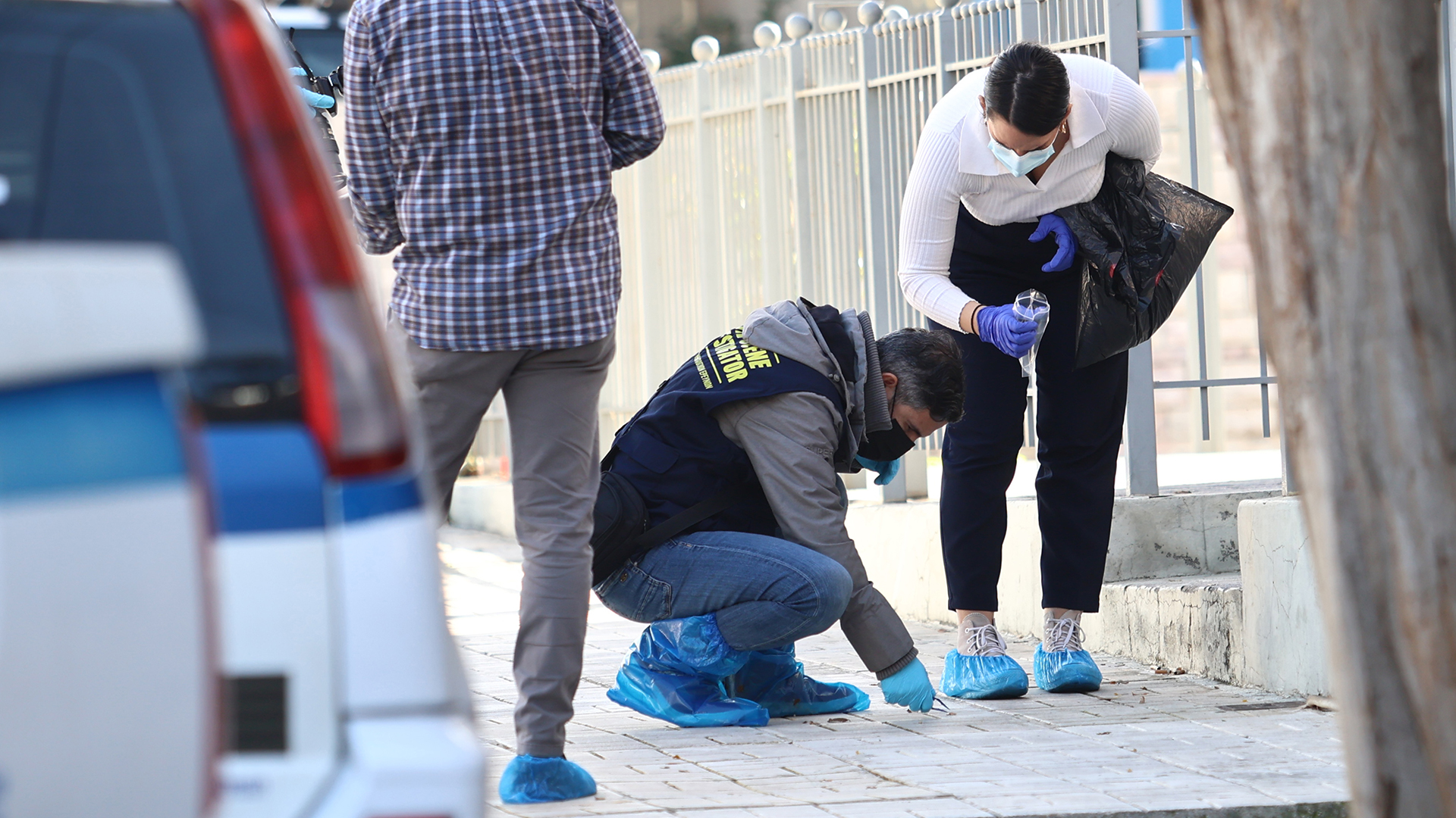 Συνελήφθησαν τέσσερις Τούρκοι για τη διπλή δολοφονία στη Γλυφάδα - Βρέθηκαν 13 όπλα