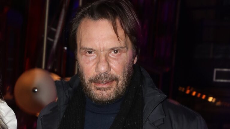 Στράτος Τζώρτζογλου: «Εγώ δεν μπήκα ποτέ στο μεγάλο κρεβάτι, υπάρχουν πολλοί άνθρωποι που ενδίδουν»