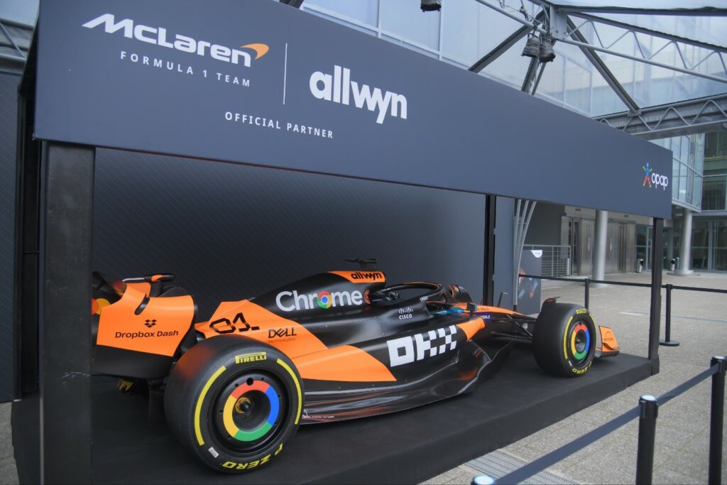 Η Formula 1 και η McLaren κάνουν στάση στην OPAP Arena και την πλατεία Συντάγματος