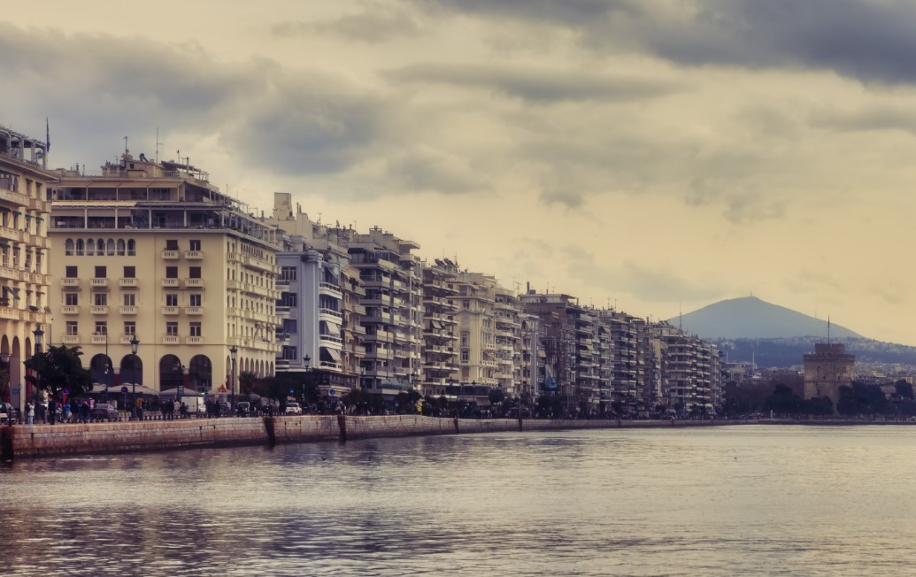 Θρίλερ στη Θεσσαλονίκη: Γυναίκα που βρέθηκε νεκρή στον Θερμαϊκό