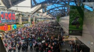 Μεξικό: Χιλιάδες εκπαιδευτικοί έκλεισαν για 6 ώρες την κεντρική είσοδο του αεροδρομίου - ΒΙΝΤΕΟ