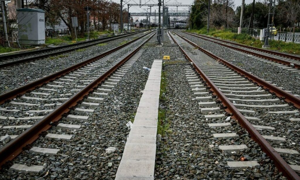 Ο σιδηρόδρομος στο επίκεντρο της στρατηγικής θωράκισης της Ευρώπης: Η Λευκή Βίβλος της ΕΕ βάζει τις ράγες στην καρδιά των αμυντικών υποδομών - ΟΣΕ