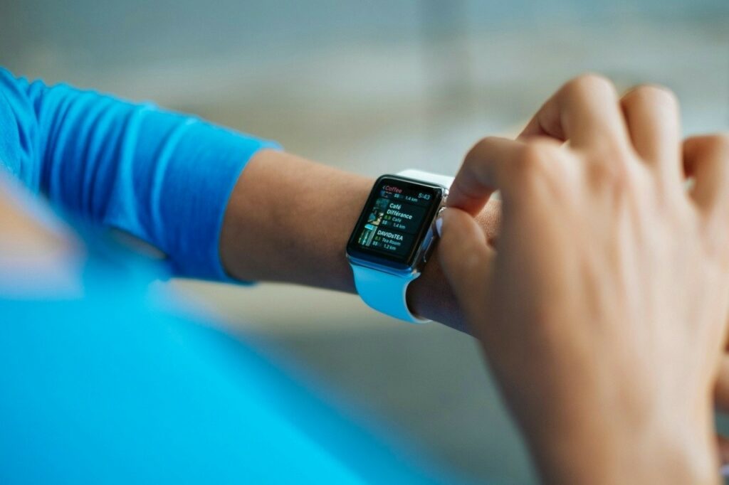 Πτώση στις πωλήσεις smartwatches: Γιατί μειώθηκε η ζήτηση και ποιες εταιρείες κερδίζουν έδαφος