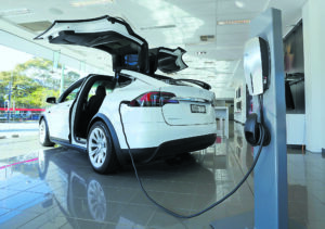 Η Tesla χάνει έδαφος στην Ευρώπη – Δραματική μείωση πωλήσεων