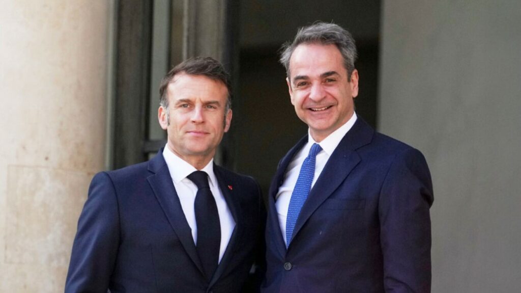 Στο Παρίσι ο Μητσοτάκης για την Σύνοδο των ηγετών για την Ουκρανία - Η θέση της Ελλάδας