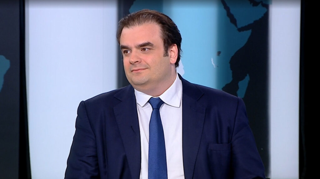 Στην Αντεπίθεση ο Πιερρακακης: Η οσμή του υπονόμου του διαδικτύου έφτασε και στη Βουλή