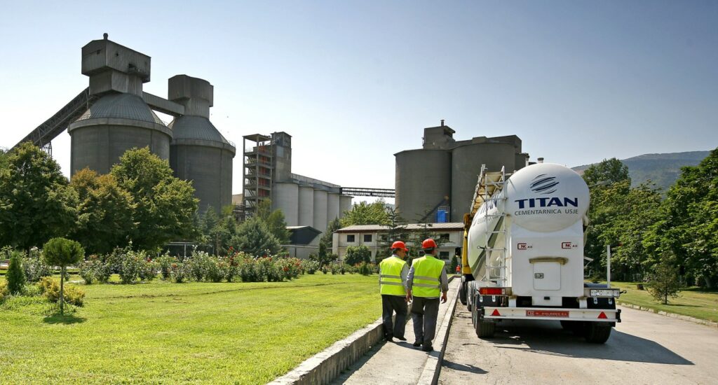 Όμιλος ΤΙΤΑΝ: 300 επενδύσεις, τα data centers της AWS και οι προσδοκίες για νέο ρεκόρ κερδοφορίας