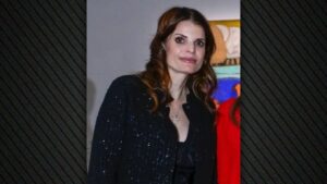 Στο Παρίσι η Αθηνά Ωνάση σε σπάνια δημόσια εμφάνιση – Φωτογραφία από το επίσημο γεύμα