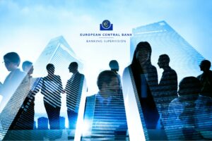 «Ελευθερία» στη διανομή μερισμάτων ζητάνε από τον SSM οι τέσσερις Έλληνες συστημικοί τραπεζίτες - Θα αποτελέσει ισχυρό επενδυτικό σήμα για την ευρωστία του τραπεζικού συστήματος - Τι θα προτείνουν στους μετόχους Μεγάλου και Ψάλτης - Οι δύο συστάσεις του SSM 