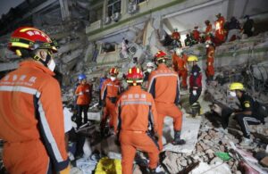 Σεισμός στη Μιανμάρ: Γυναίκα διασώθηκε μετά από 60 ώρες στα συντρίμμια ξενοδοχείου