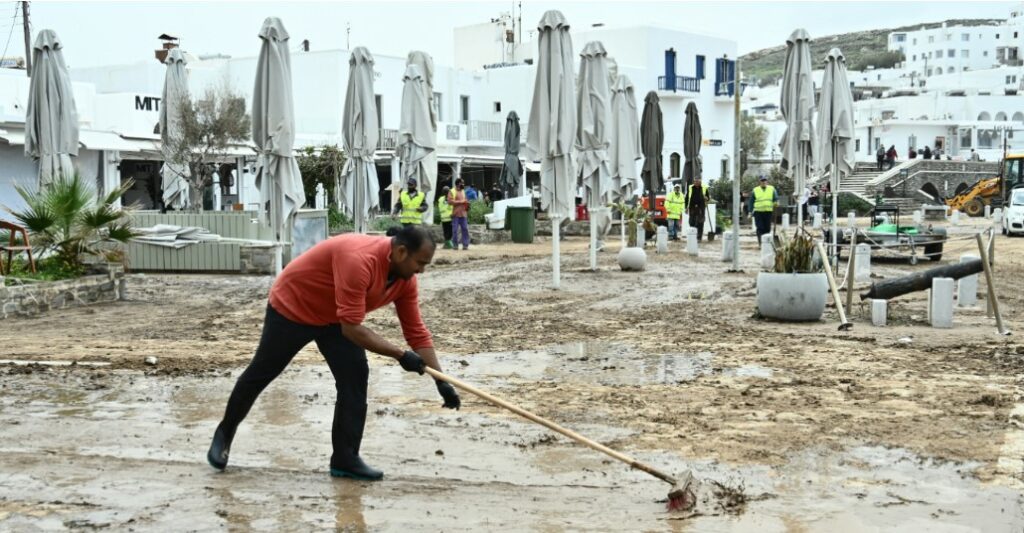 Καιρός: Σε ισχύ το έκτακτο δελτίο της ΕΜΥ - Iσχυρές βροχές σε Κρήτη και Δωδεκάνησα