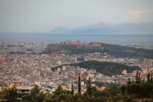 Spitogatos: Οι πιο ακριβές και φθηνές περιοχές για ενοικίαση και αγορά κατοικίας