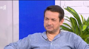 Σταύρος Νικολαΐδης: Η αντίδραση του πατέρα μου όταν του είπα ότι φίλος του προσπάθησε να με κακοποιήσει, ήταν «ευχαριστώ που με ρεζίλεψες»