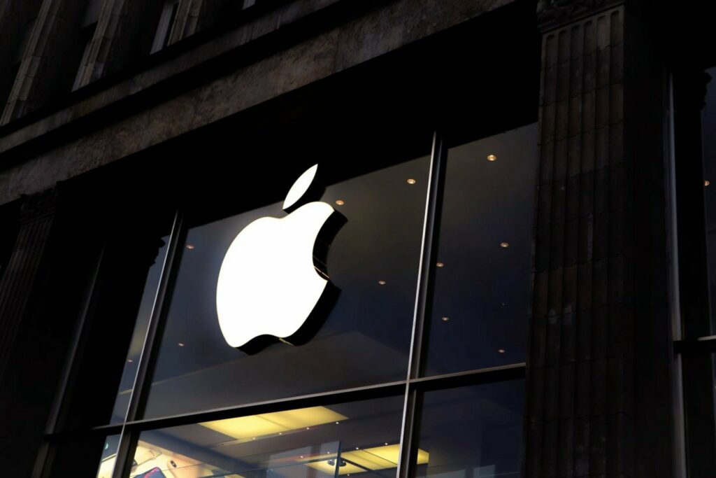 Apple: Απώλειες 638 δισ. δολαρίων μέσα σε τρεις ημέρες – Ιστορική πτώση