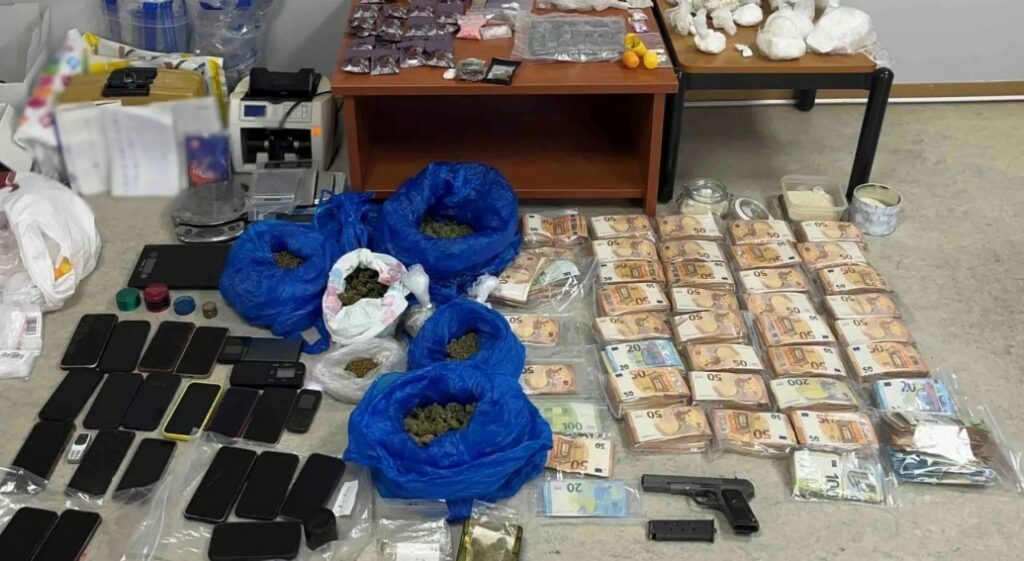 Αργολίδα: Έβαλαν τέλος σε δίκτυο διακίνησης ναρκωτικών - Συνελήφθησαν 17, αναζητούνται 7