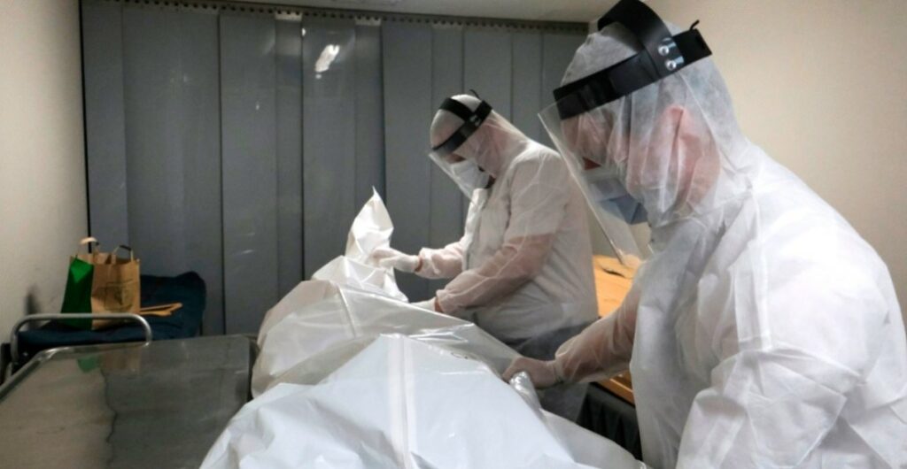 Θεσσαλονίκη: Πώς δρούσε η σπείρα στην Ιατροδικαστική Υπηρεσία - Οι παράνομες ταριχεύσεις και το τηλεφώνημα που τους πρόδωσε
