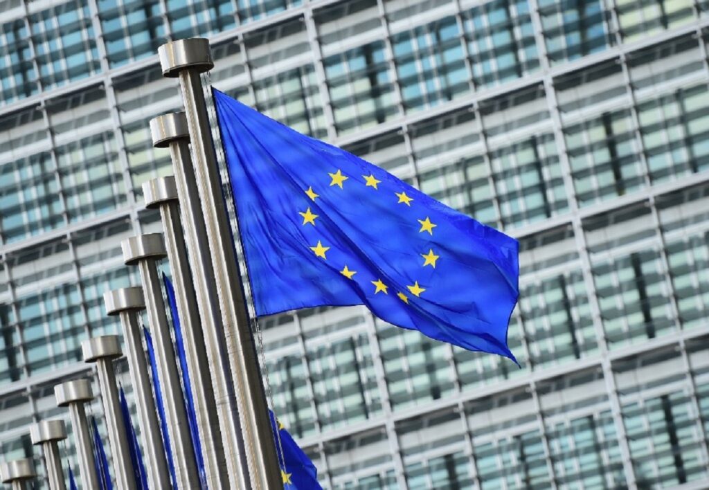 Κομισιόν για δασμούς: Αν δεν υπάρξουν ικανοποιητικές συνομιλίες, θα τεθούν σε εφαρμογή τα αντίμετρα