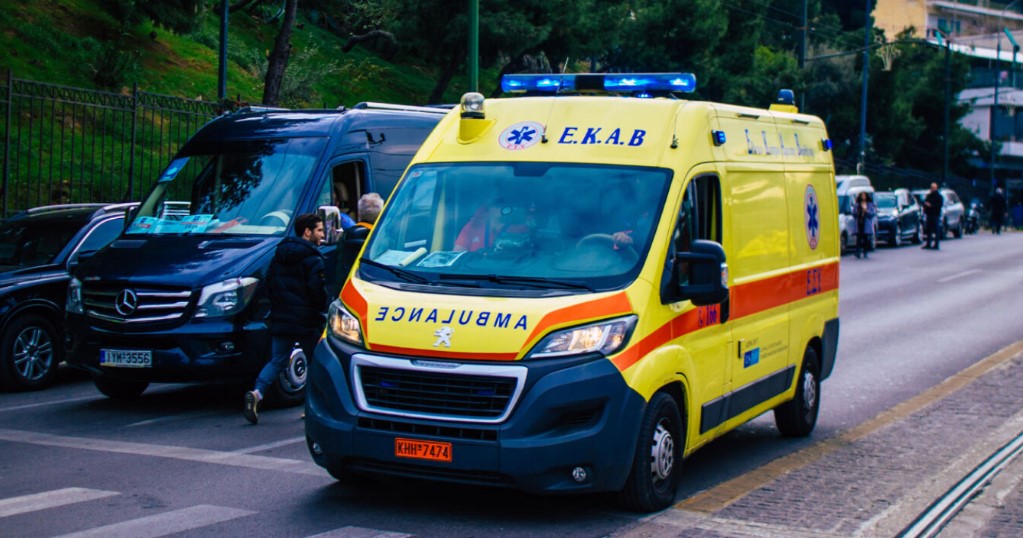 Μενίδι: Ηλικιωμένος έσπρωξε και σκότωσε τη σύζυγό του