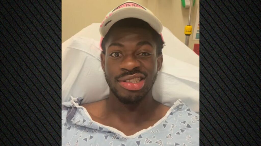 Lil Nas X: Μεταφέρθηκε εσπευσμένα στο νοσοκομείο - Παρέλυσε το μισό του πρόσωπο