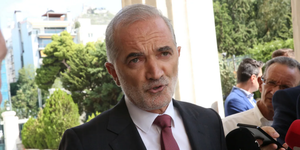 Προαναγγέλλει νέο κόμμα ο Μάριος Σαλμάς