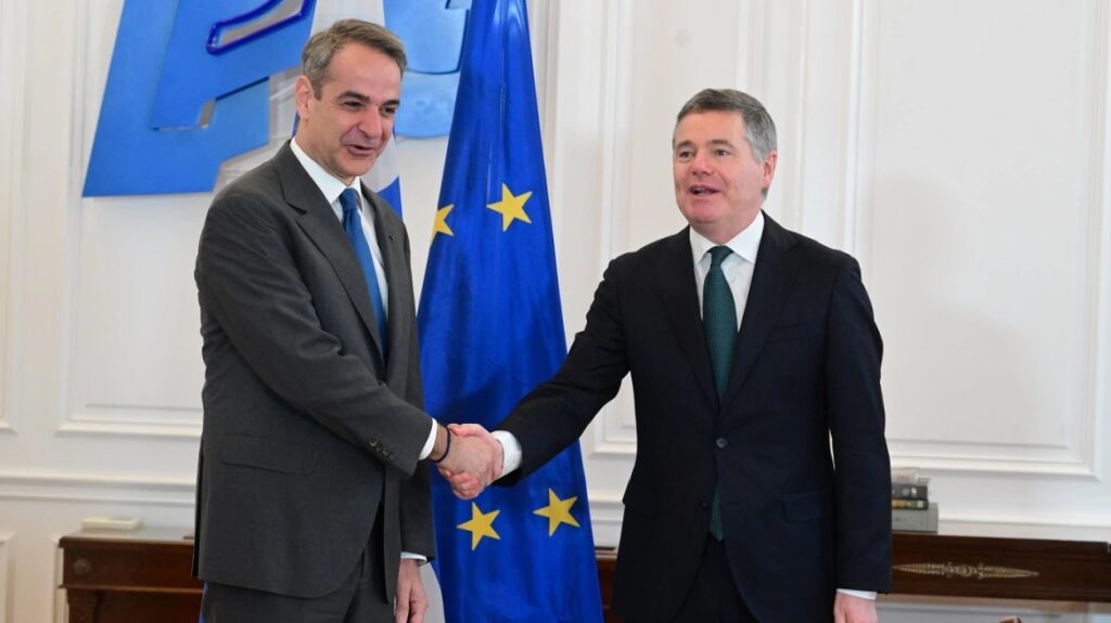 Κυριάκος Μητσοτάκης με πρόεδρο Eurogroup: Η ελληνική οικονομία σε διαρκή πρόοδο
