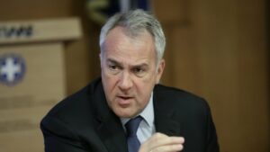 Μάκης Βορίδης: Οι παράνομοι μετανάστες θα κρατούνται μέχρι να απελαθούν