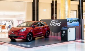 Το νέο Ford Puma Gen-E βάζει στην... πρίζα το Golden Hall
