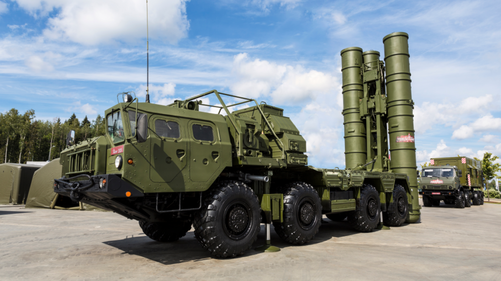 Μεγάλοι οι κίνδυνοι αν πάνε οι S-400 στη Συρία λένε Αμερικανοί βουλευτές