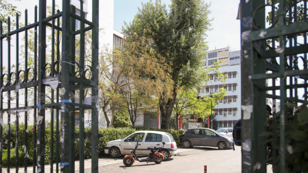 Τουλάχιστον 20 άτομα επιχείρησαν ανακατάληψη στο ΑΠΘ