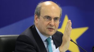 Ο Κωστής Χατζηδάκης θα είναι υποψήφιος αντιπρόεδρος του ΕΛΚ