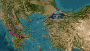 Ισχυρός σεισμός τώρα στην Κωνσταντινούπολη