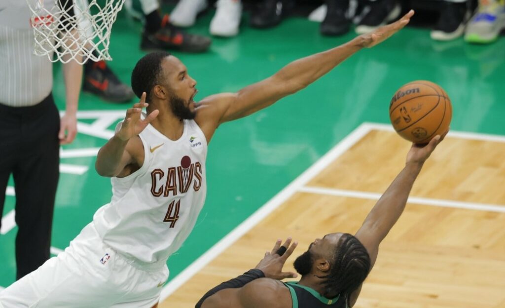 NBA: Αμυντικός της Χρονιάς ο Έβαν Μόμπλεϊ των Κλίβελαντ Καβαλίερς