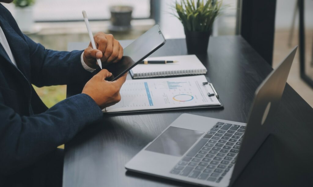 Payroll outsourcing: Η υπηρεσία που αλλάζει το επιχειρείν – Ραγδαία άνοδος την τελευταία 10ετία