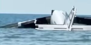 Τραγωδία στην Ταϊλάνδη: Βίντεο καταγράφει τη στιγμή που αεροπλάνο πέφτει στη θάλασσα – 5 νεκροί